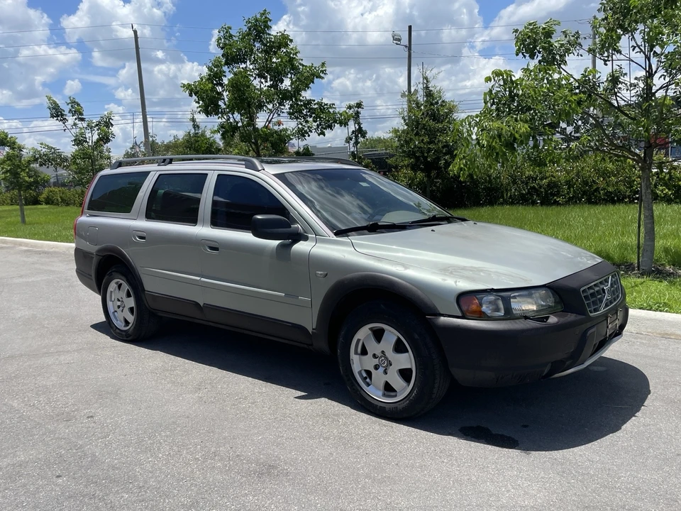 2004 Volvo V70 XC/XC70 2nd Gen - Image 12 of 31
