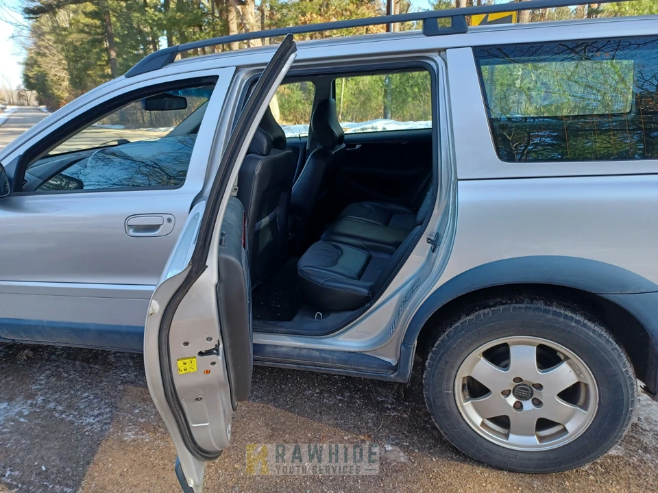 2004 Volvo V70 XC/XC70 2nd Gen - Image 12 of 20