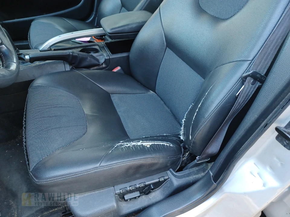 2004 Volvo V70 XC/XC70 2nd Gen - Image 10 of 20