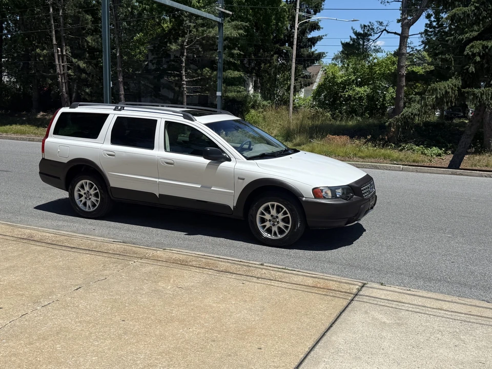 2004 Volvo V70 XC/XC70 2nd Gen - Image 20 of 31