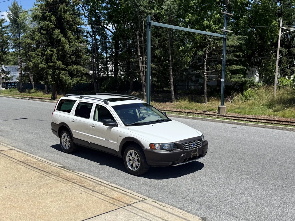 2004 Volvo V70 XC/XC70 2nd Gen - Image 22 of 31