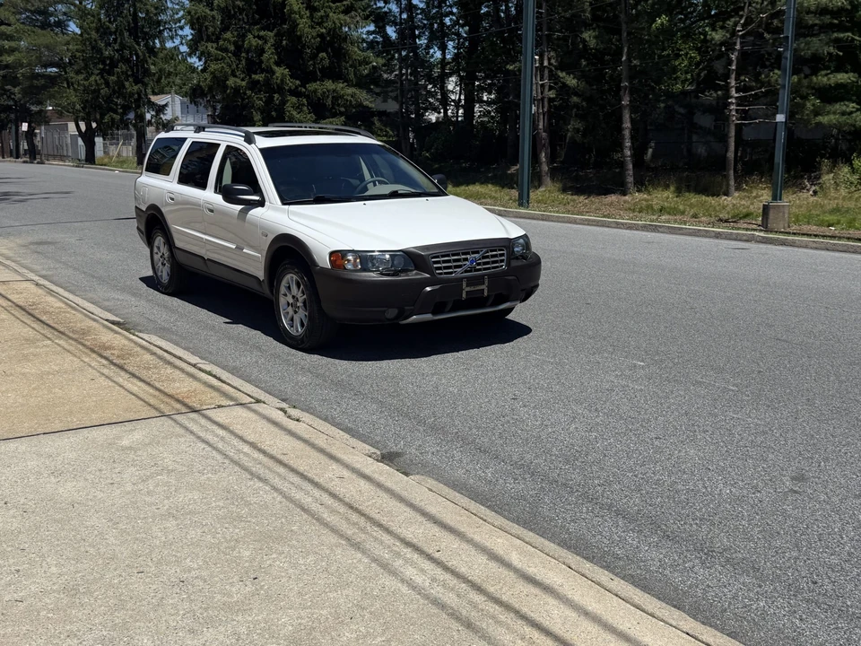 2004 Volvo V70 XC/XC70 2nd Gen - Image 23 of 31