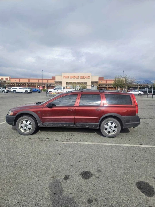 2004 Volvo XC90 1st Gen - Image 8 of 19
