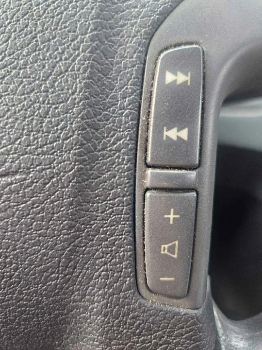 2004 Volvo XC90 1st Gen - Image 19 of 19