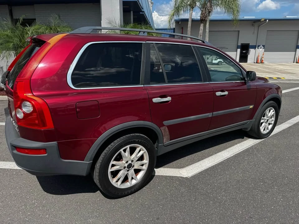2004 Volvo XC90 1st Gen - Image 9 of 20
