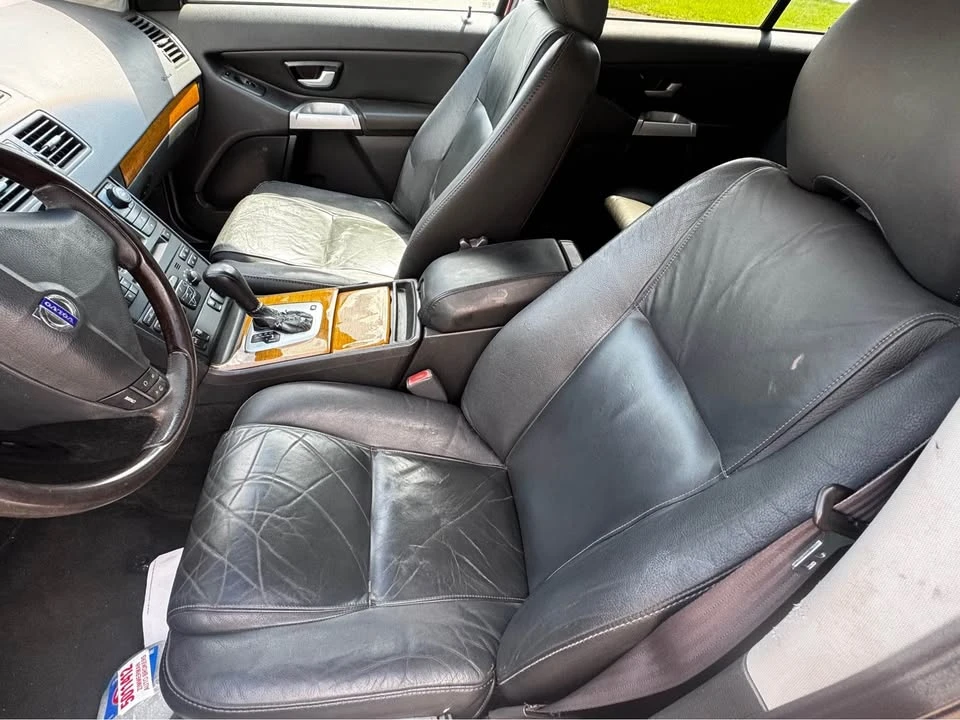 2004 Volvo XC90 1st Gen - Image 11 of 20