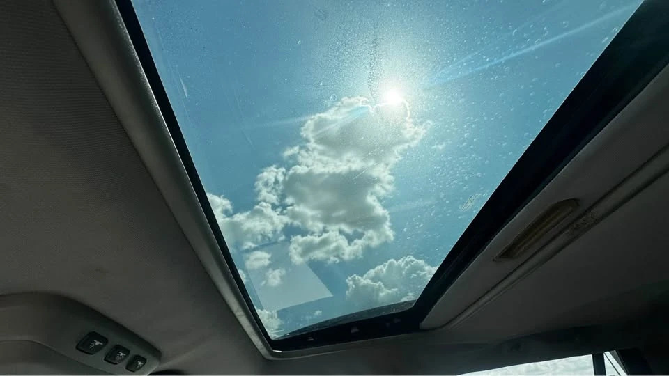 2004 Volvo XC90 1st Gen - Image 17 of 20