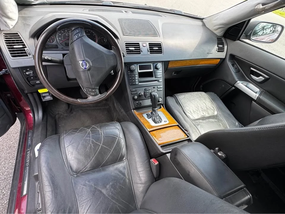 2004 Volvo XC90 1st Gen - Image 14 of 20