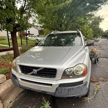 2004 Volvo XC90 2.5T Sport Utility 4D