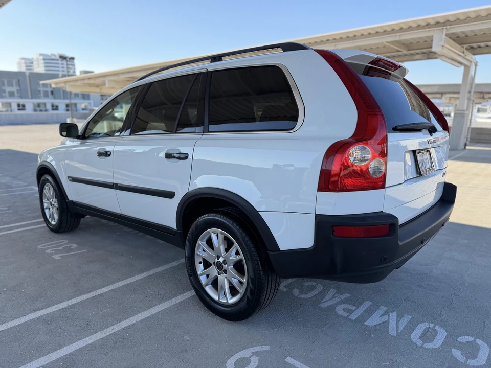 2004 Volvo XC90 1st Gen - Image 18 of 31