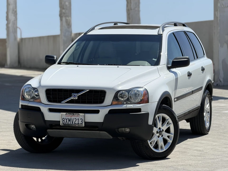 2004 Volvo XC90 1st Gen - Image 2 of 31