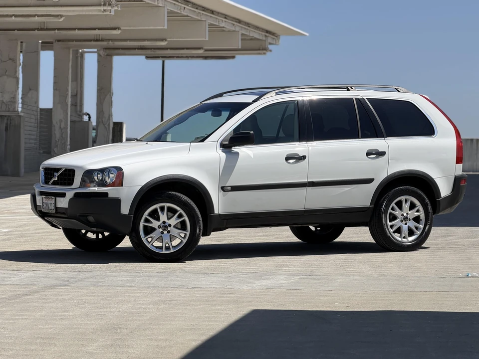 2004 Volvo XC90 1st Gen - Image 14 of 31