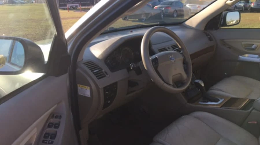 2004 Volvo XC90 1st Gen - Image 4 of 7