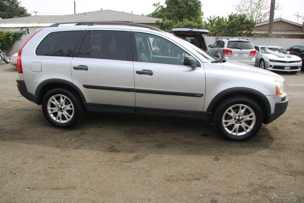 2004 Volvo XC90 1st Gen - Image 9 of 21