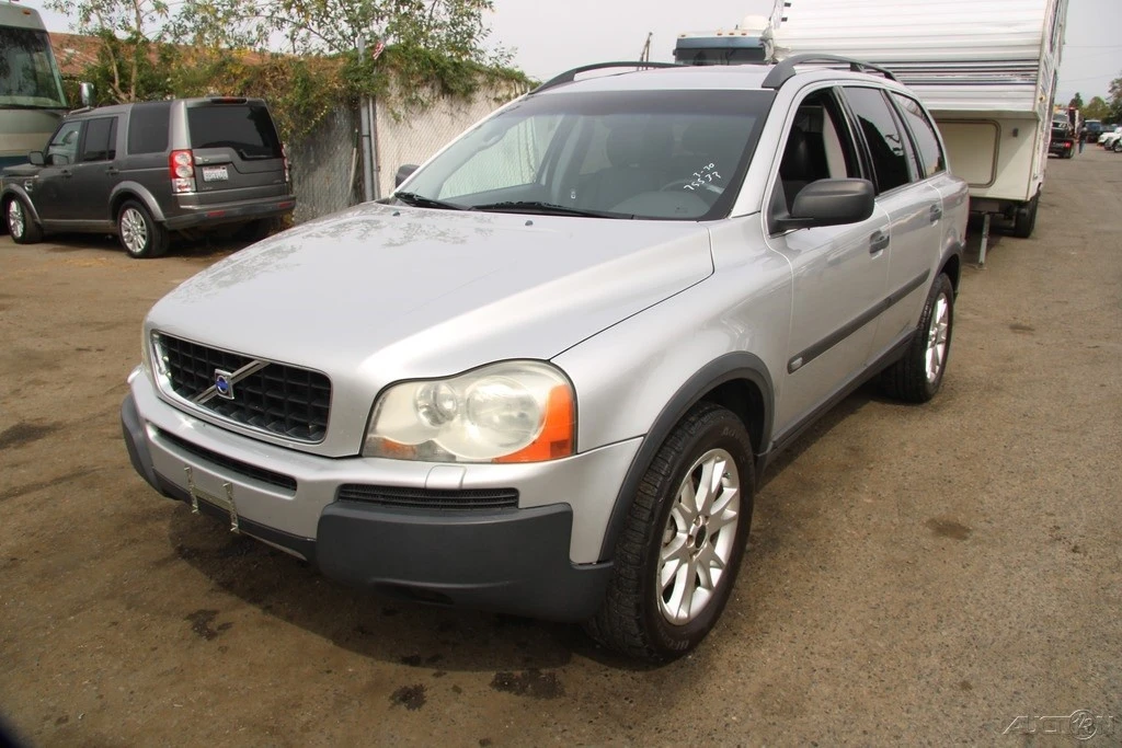2004 Volvo XC90 1st Gen - Image 2 of 21