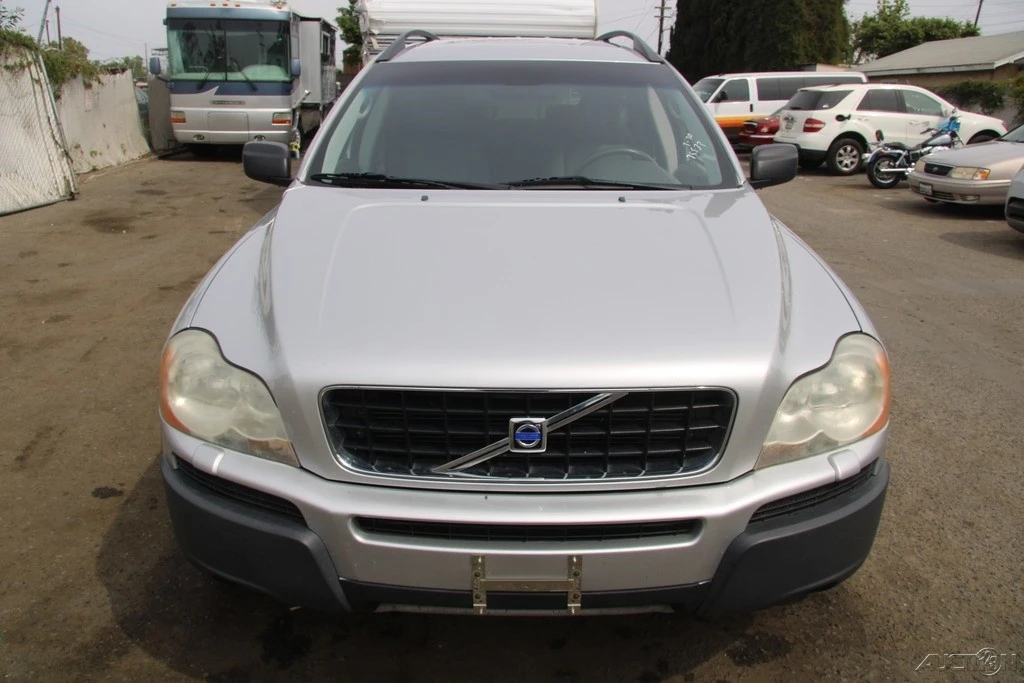 2004 Volvo XC90 1st Gen - Image 11 of 21