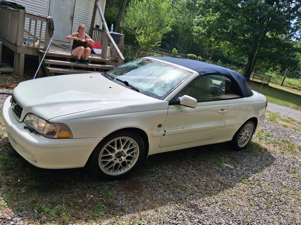 2004 Volvo C70 1st Gen - Image 3 of 5