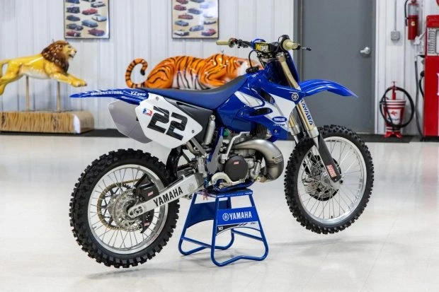 2004 Yamaha YZ - Image 2 of 6