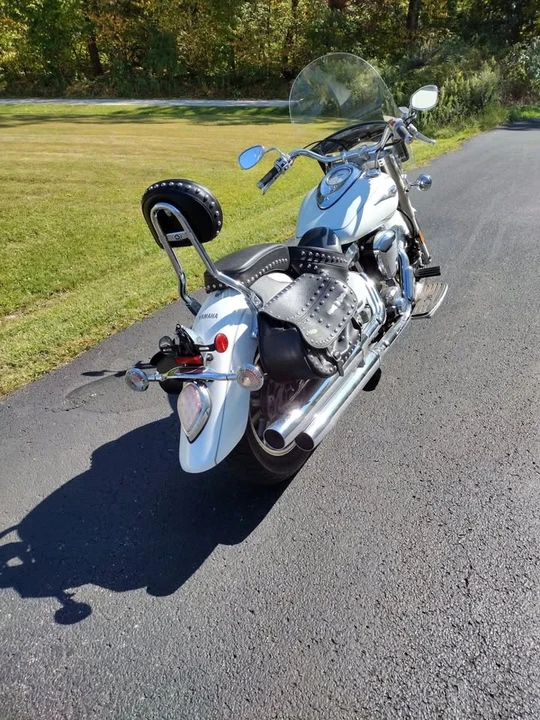 2004 Yamaha - Image 2 of 6