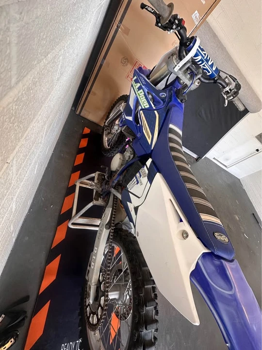 2004 Yamaha YZ - Image 8 of 9