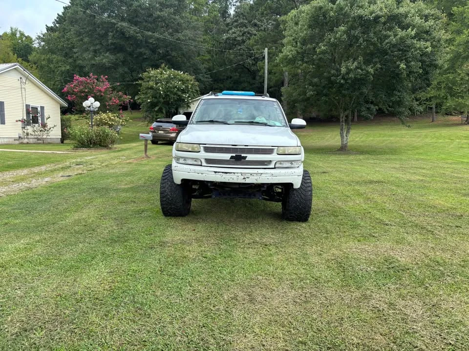 2004 Chevrolet Tahoe 2nd Gen - Image 4 of 6