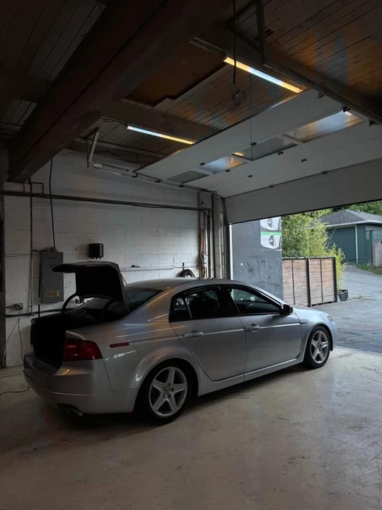 2004 Acura TL 3rd Gen - Image 3 of 3