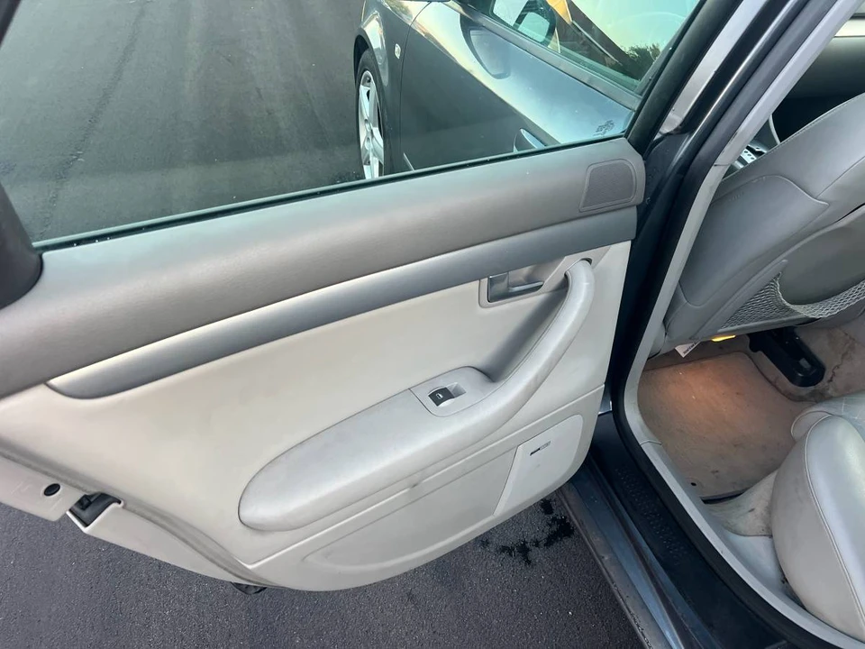 2004 Audi B6 A4 - Image 11 of 15