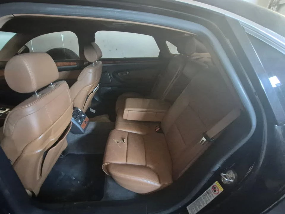 2004 Audi D3 A8 - Image 4 of 4