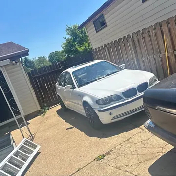 2004 BMW 325xi Sedan