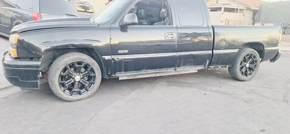 2004 Chevrolet Silverado 1st Gen - Image 3 of 9