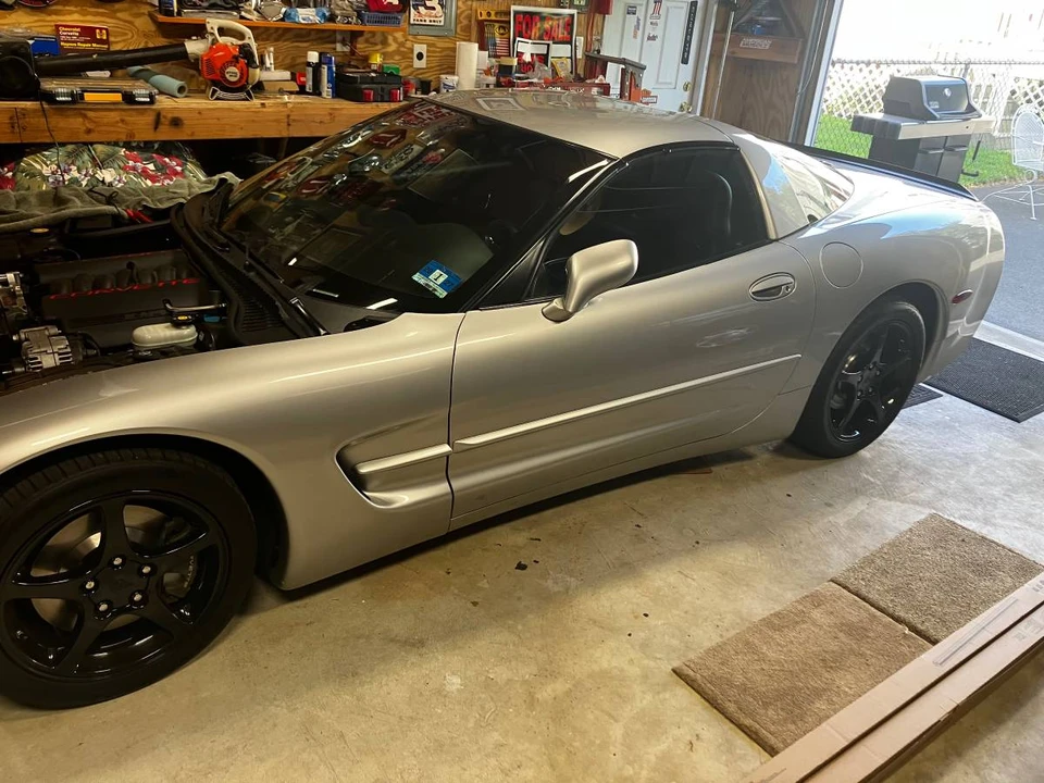 2004 Chevrolet Corvette C5 - Image 2 of 11