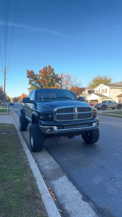 2004 Dodge Ram 3rd Gen - Image 3 of 10