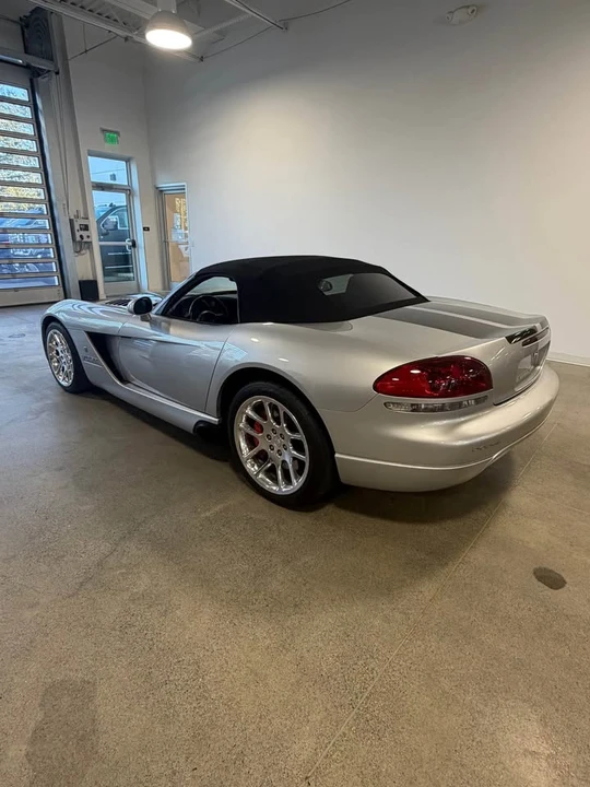 2004 Dodge Viper 3rd Gen - Image 3 of 6