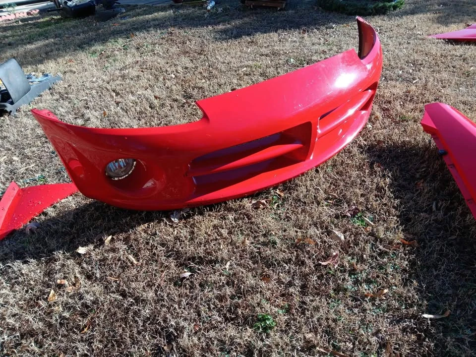 2004 Parts & Memorabilia Bodywork - Image 2 of 10