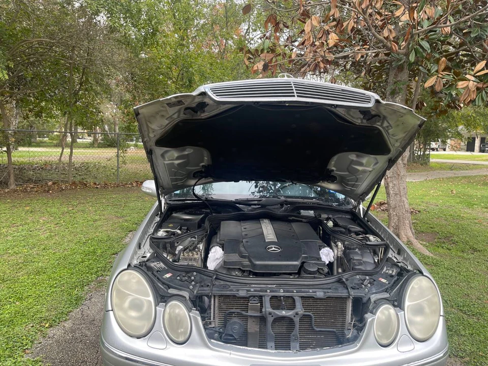 2004 Mercedes-Benz W211 E-Class - Image 3 of 4
