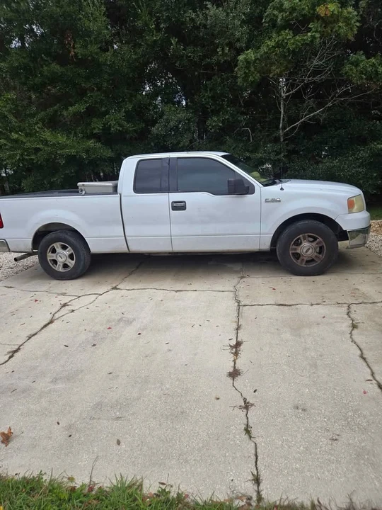 2004 Ford F-150 11th Gen - Image 2 of 2