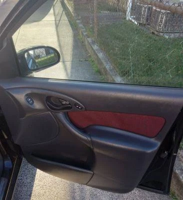 2004 Ford Focus 1st Gen - Image 9 of 23