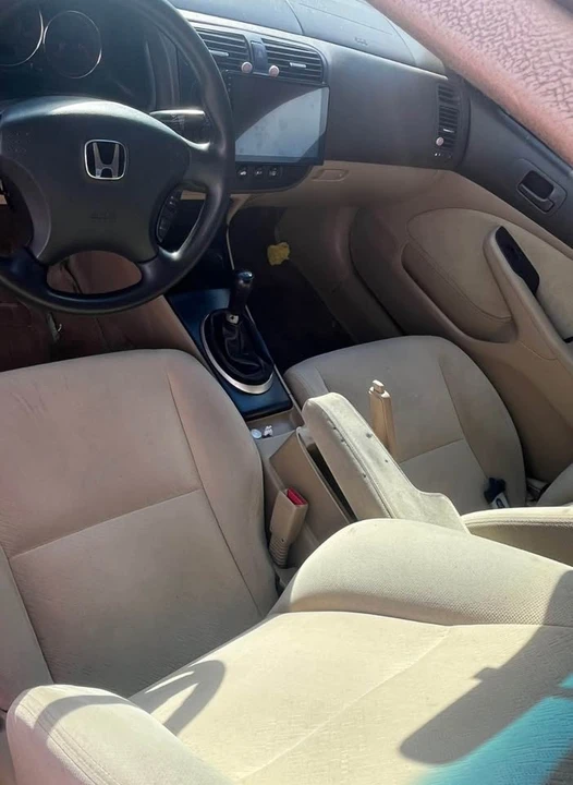 2004 Honda Civic 7th Gen - Image 3 of 3