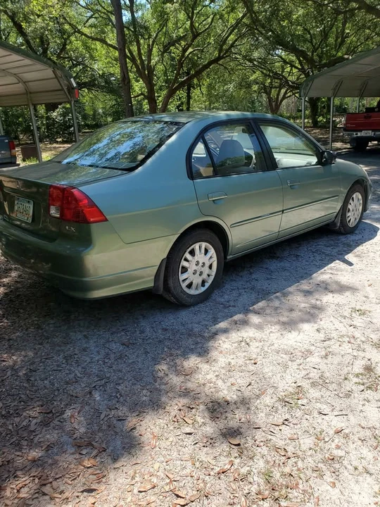 2004 Honda Civic 7th Gen - Image 2 of 9