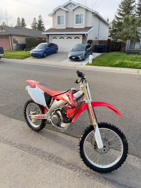 2004 Honda CRF - Image 3 of 4