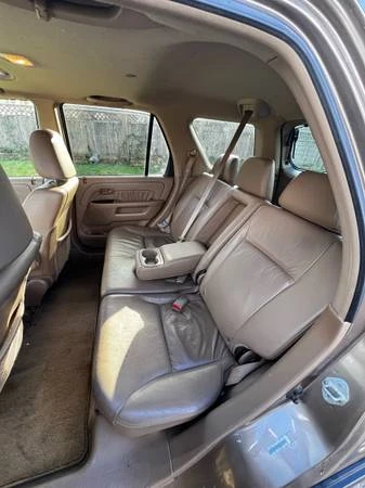 2004 Honda CR-V 2nd Gen - Image 4 of 8