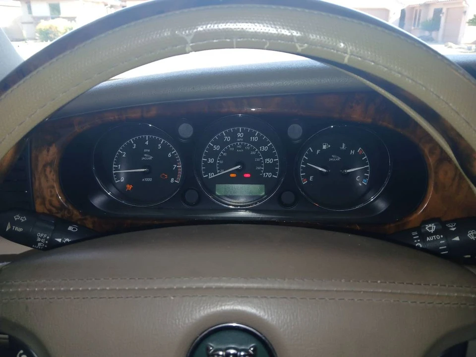 2004 Jaguar X100 XK8 - Image 5 of 5