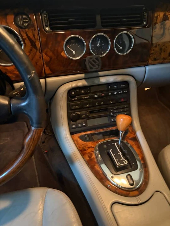 2004 Jaguar X100 XK8 - Image 10 of 17