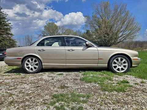 2004 Jaguar XJ8