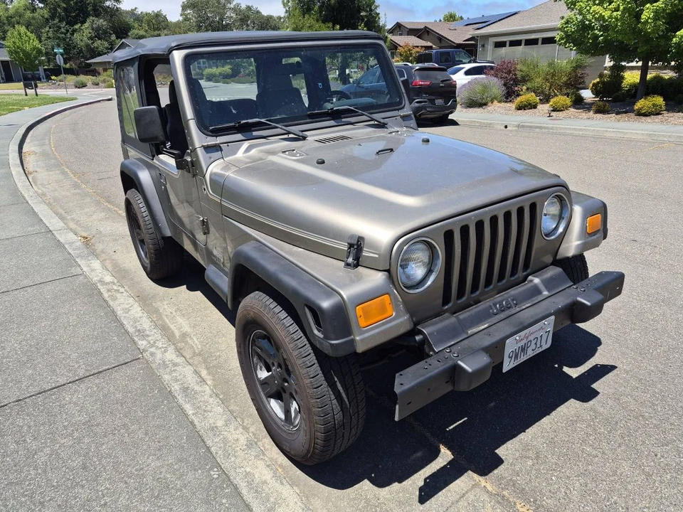 2004 Jeep TJ Wrangler - Image 2 of 9