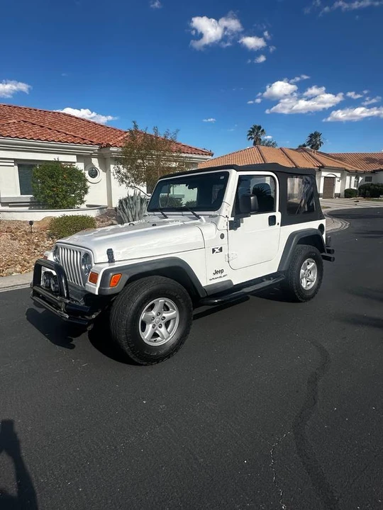 2004 Jeep TJ Wrangler - Image 2 of 10