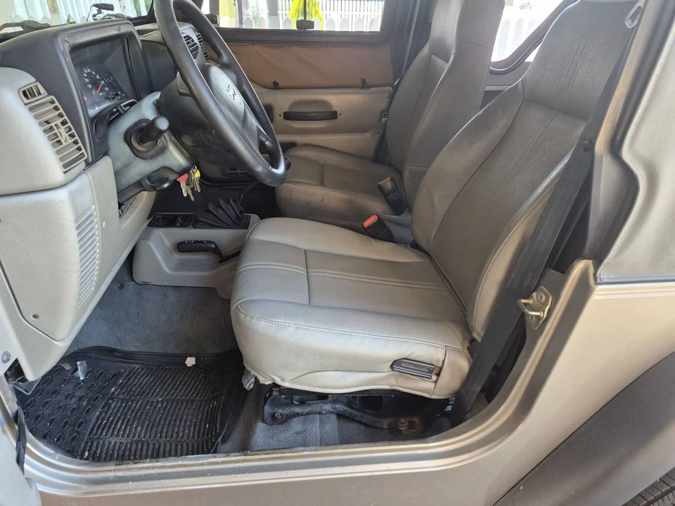 2004 Jeep TJ Wrangler - Image 6 of 10