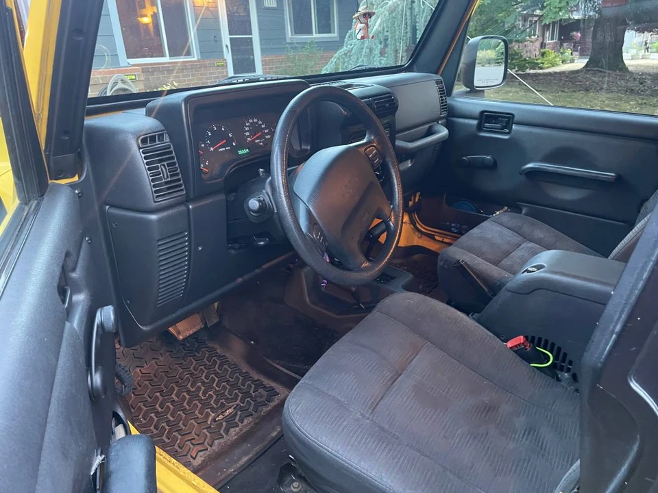 2004 Jeep TJ Wrangler - Image 12 of 13