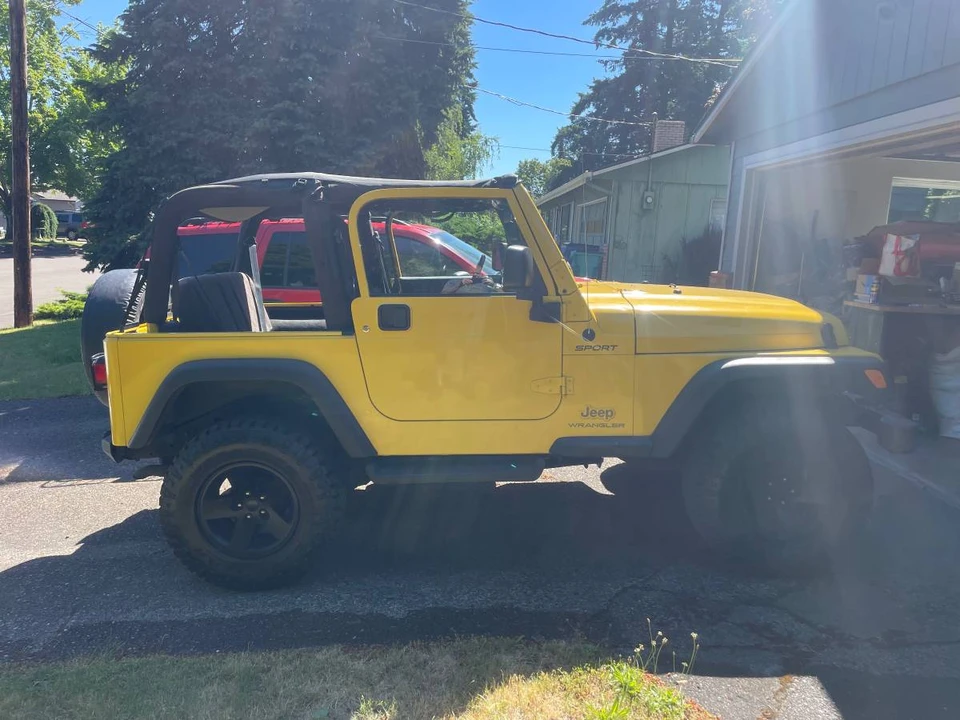 2004 Jeep TJ Wrangler - Image 2 of 13