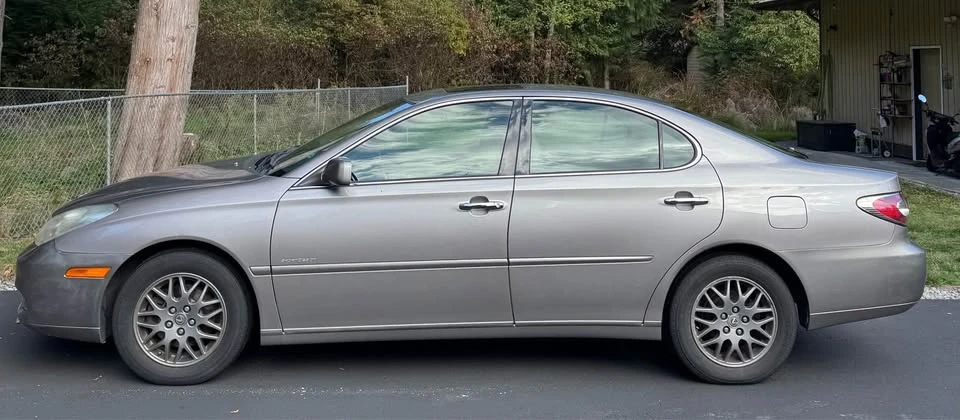 2004 Lexus ES 3rd Gen - Image 4 of 10